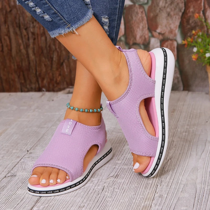 Summer women's sandals Fashionable European American women shoes Large-sized flat women's sandals flying weave sandals for women