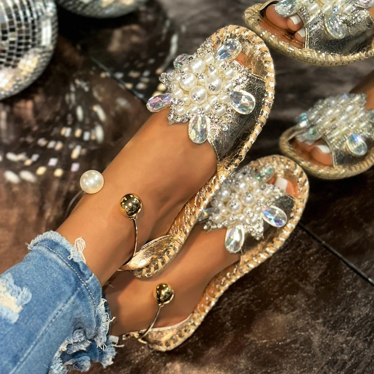 Women Fashion Sandals Lightweight Outdoor Slippers 2025 New Casual Open Toe Sandals Summer Anti-slip Trend Designer Shoes Women