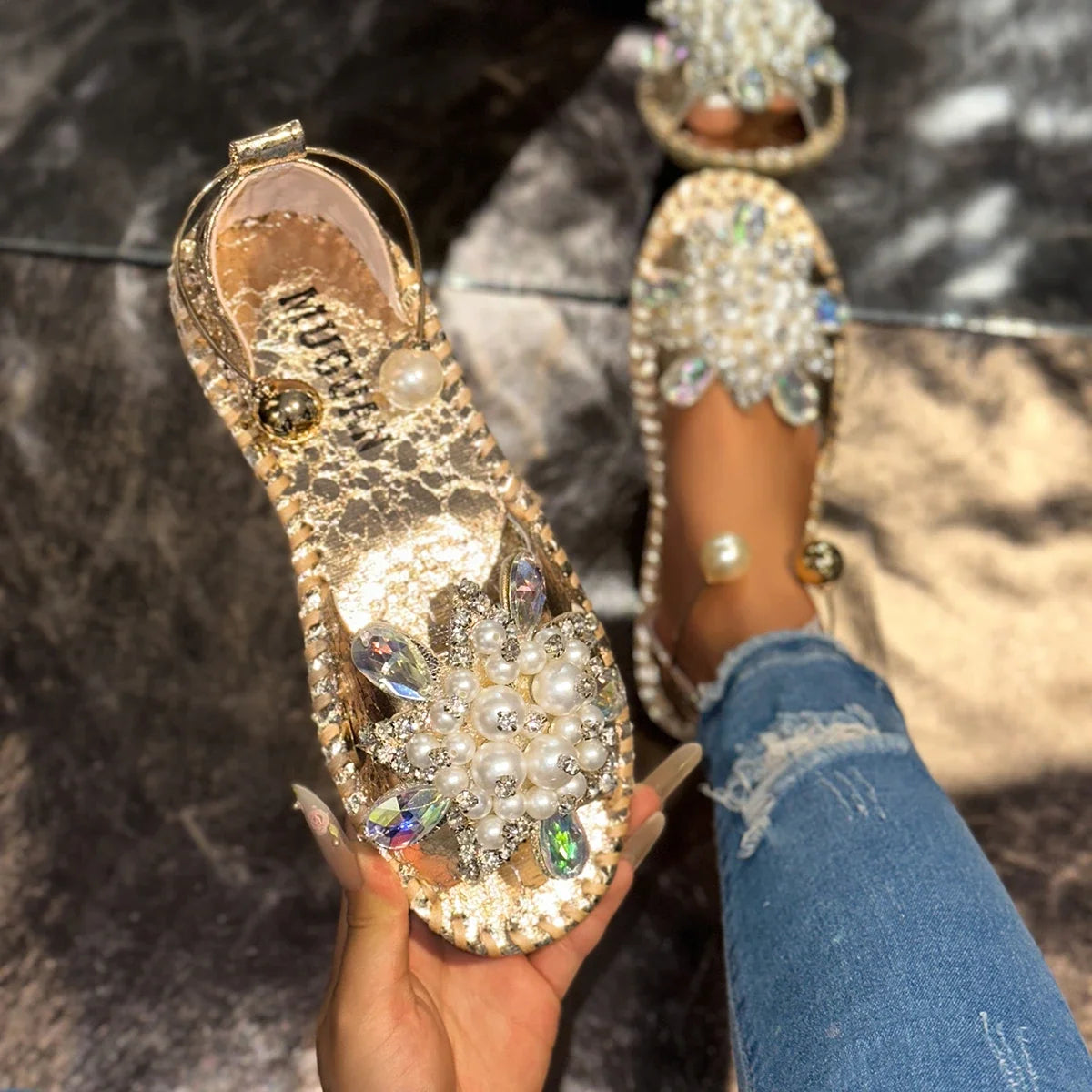 Women Fashion Sandals Lightweight Outdoor Slippers 2025 New Casual Open Toe Sandals Summer Anti-slip Trend Designer Shoes Women